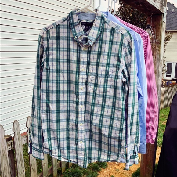 Bundle of 5 button down shirts - Picture 4 of 8
